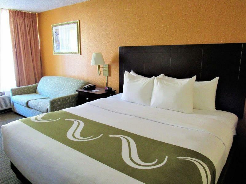 会议中心旅馆及套房品质酒店 新里奇港 外观 照片